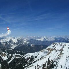 Flugwegposition um 09:53:25: Aufgenommen in der Nähe von Gemeinde Kalwang, 8775, Österreich in 2106 Meter